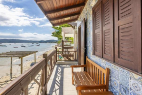 Linda casa pé na areia c/vista para o mar APC2200